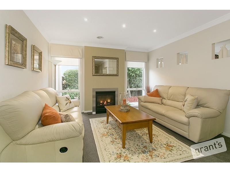 11 The Esplanade, Narre Warren South VIC 3805