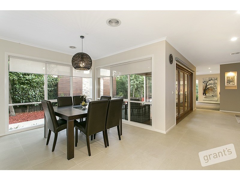 11 The Esplanade, Narre Warren South VIC 3805