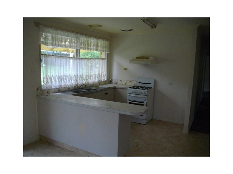 117 Oaktree Drive, Hampton Park VIC 3976