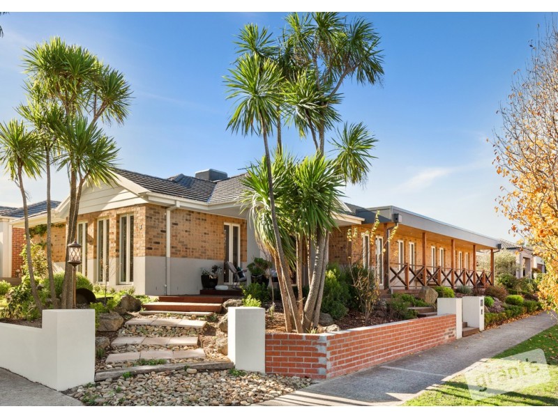 14 Monarch Road, Berwick VIC 3806