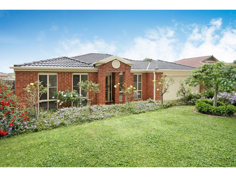 17 Turella Close, Berwick VIC 3806