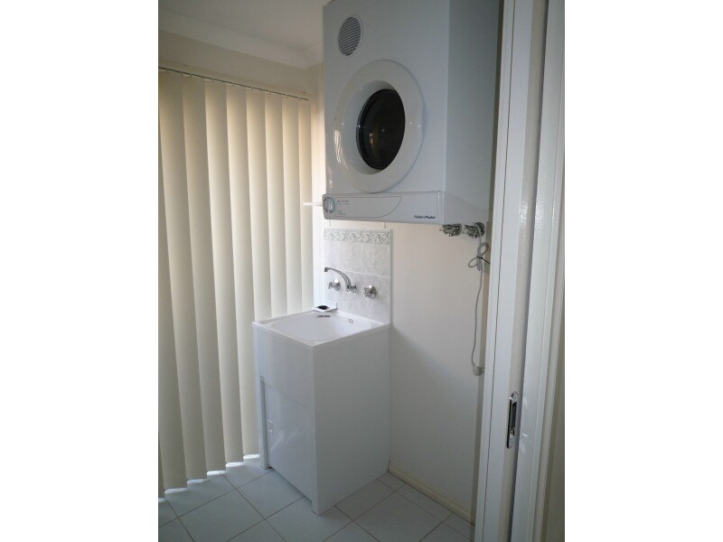 33 Ellen Road, Narre Warren South VIC 3805