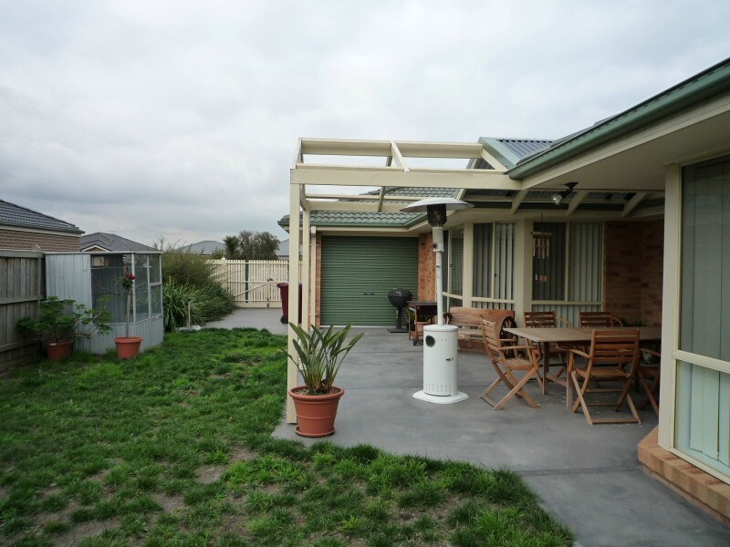 33 Ellen Road, Narre Warren South VIC 3805