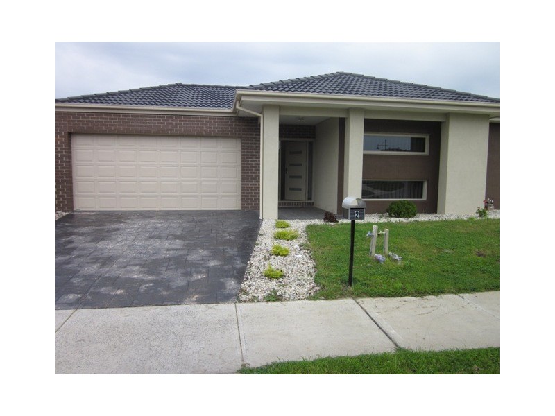 2  Aldous Place, Cranbourne North VIC 3977