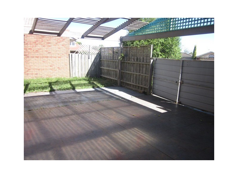 1 Ingram Close, Narre Warren VIC 3805