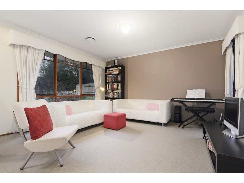 2 Melaleuca Court, Berwick VIC 3806