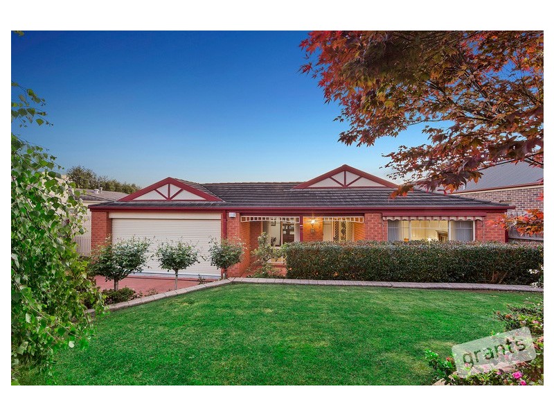 5 Milparinka Way, Berwick VIC 3806