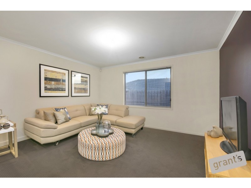 8 Cindy Court, Berwick VIC 3806