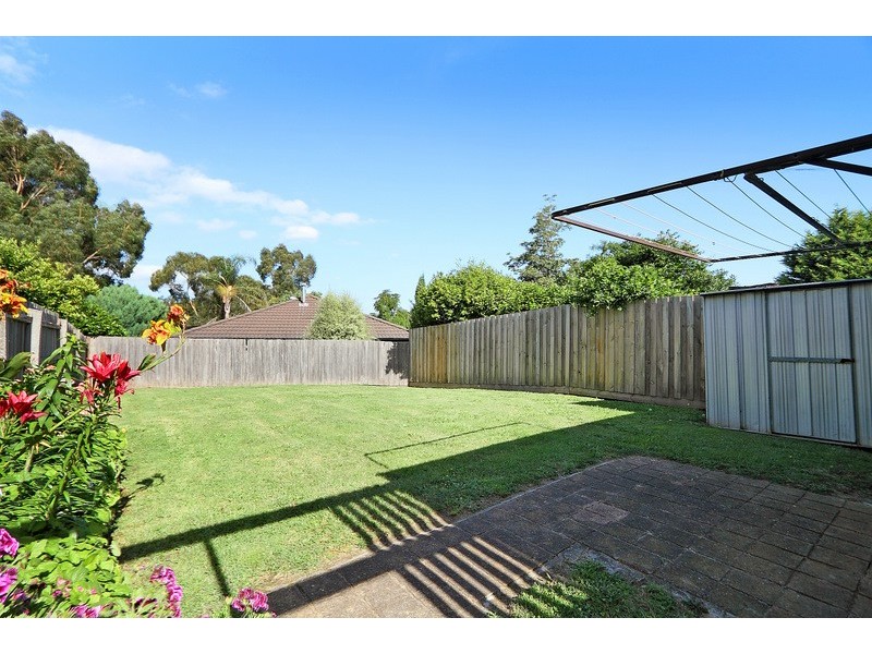 4a Mitre Crescent, Berwick VIC 3806