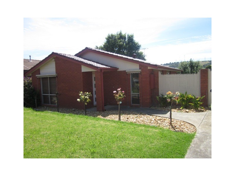 2  Emerald Court, Narre Warren VIC 3805