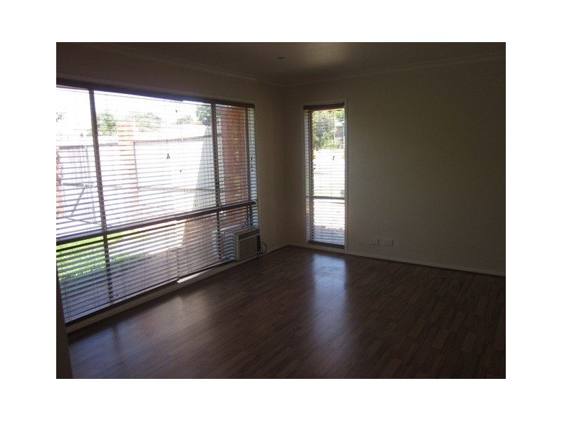 2  Emerald Court, Narre Warren VIC 3805