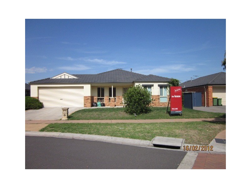 2 Myrtle Walk, Pakenham VIC 3810