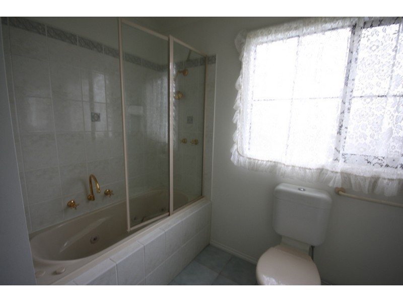 6/40 Warrawong Drive, Berwick VIC 3806