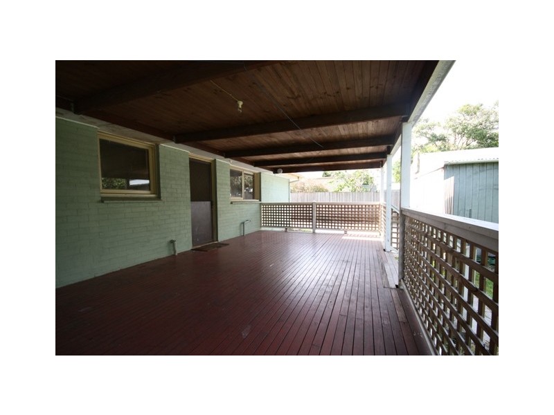 18 Taylor Street, Cranbourne VIC 3977