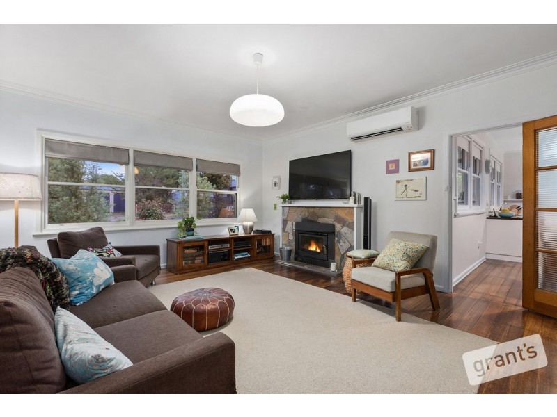 2 Clarence Street, Loch VIC 3945