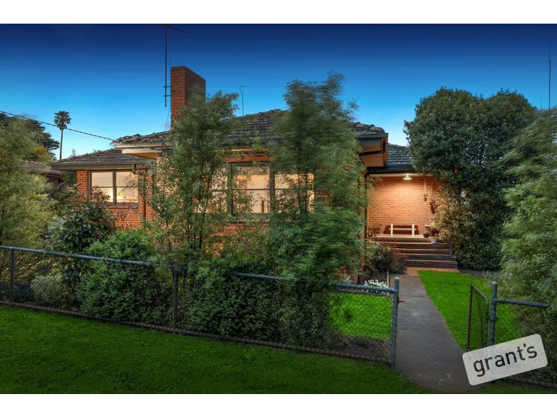 2 Clarence Street, Loch VIC 3945