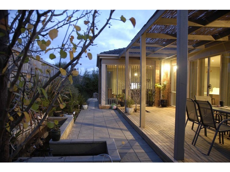 5 Cedarwood Crescent, Berwick VIC 3806