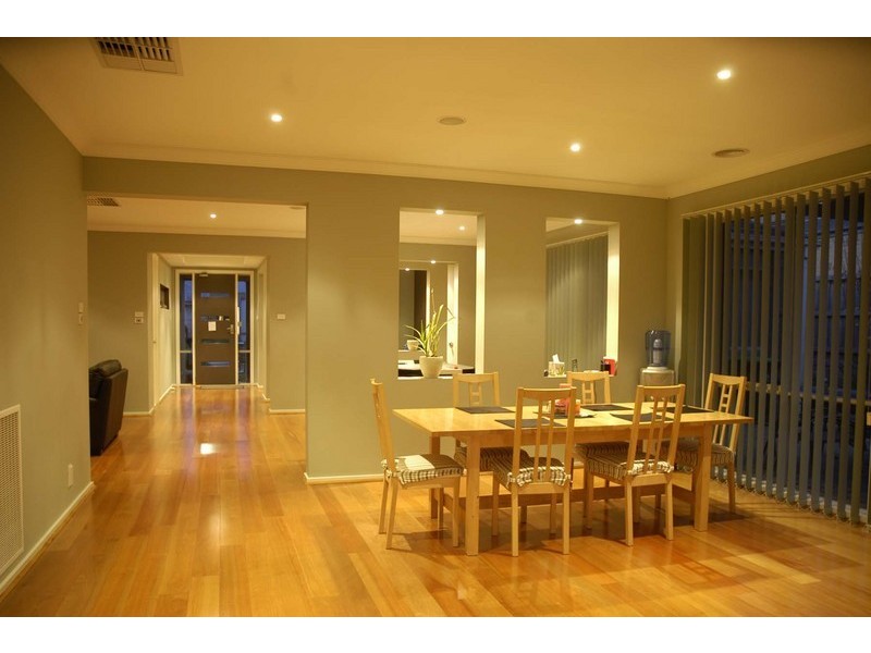 5 Cedarwood Crescent, Berwick VIC 3806