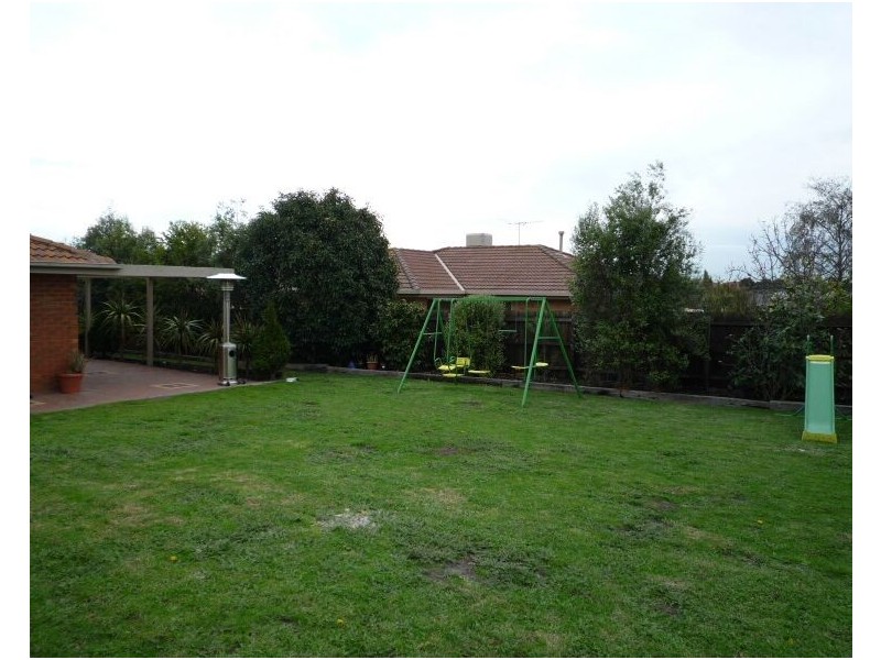 3 Leonie Court, Narre Warren VIC 3805