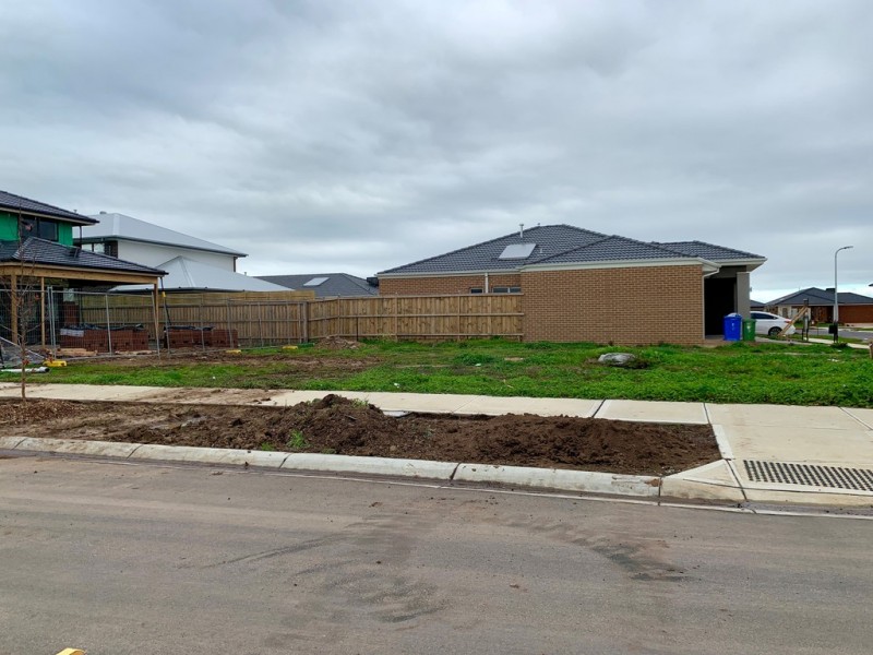 3 Jackwood Drive, Clyde North VIC 3978