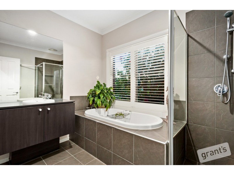 82 Grices Road, Berwick VIC 3806