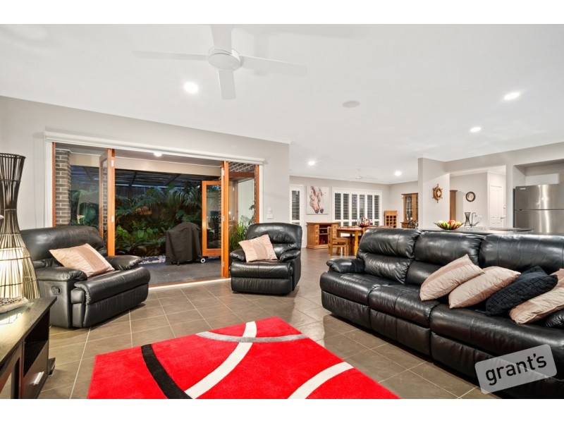 82 Grices Road, Berwick VIC 3806