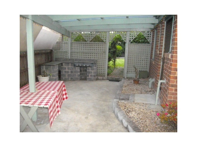 11 Cardamon Drive, Hallam VIC 3803