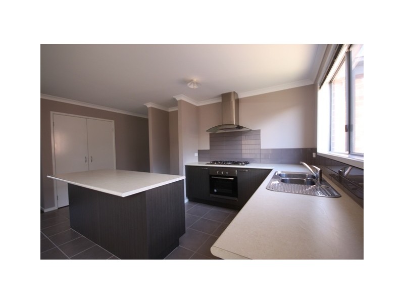 1 Finn Place, Lyndhurst VIC 3975