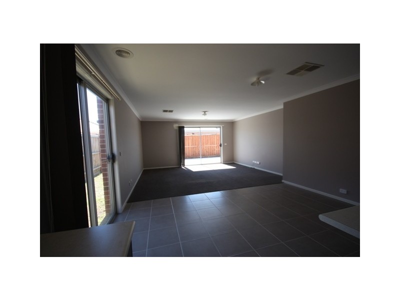 1 Finn Place, Lyndhurst VIC 3975