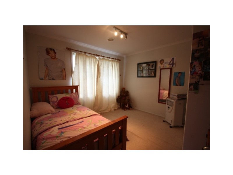 49 Kingston Avenue, Narre Warren South VIC 3805