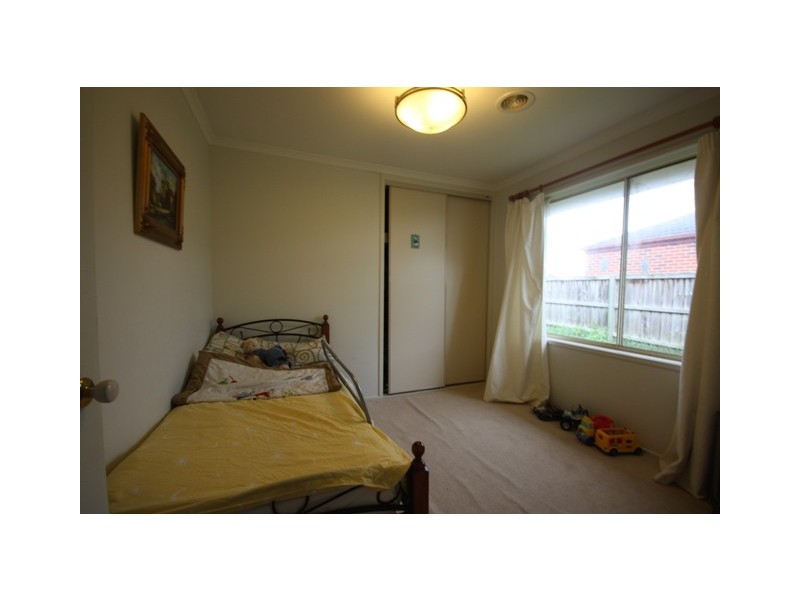 49 Kingston Avenue, Narre Warren South VIC 3805