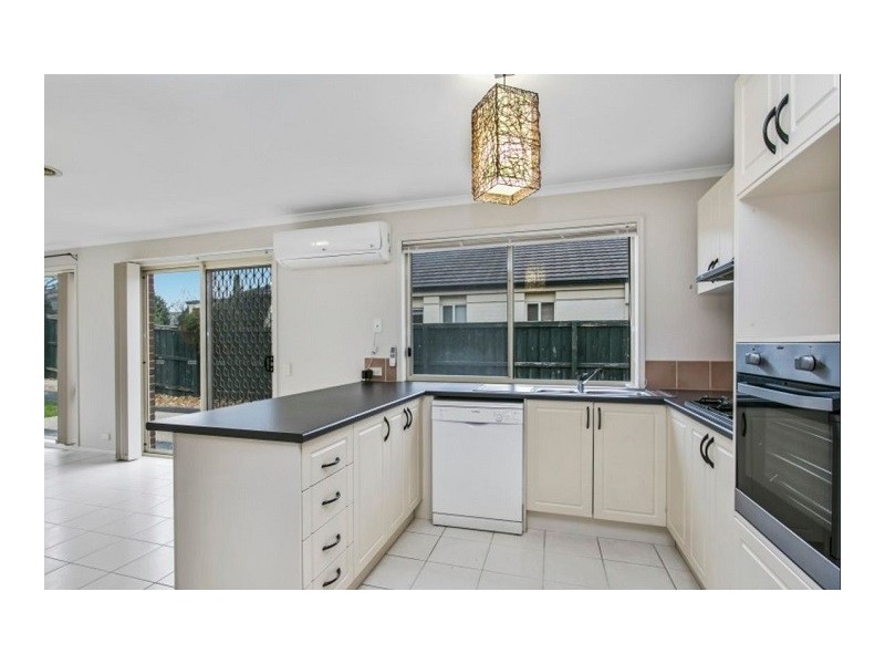 22 Kenton Walk, Narre Warren South VIC 3805