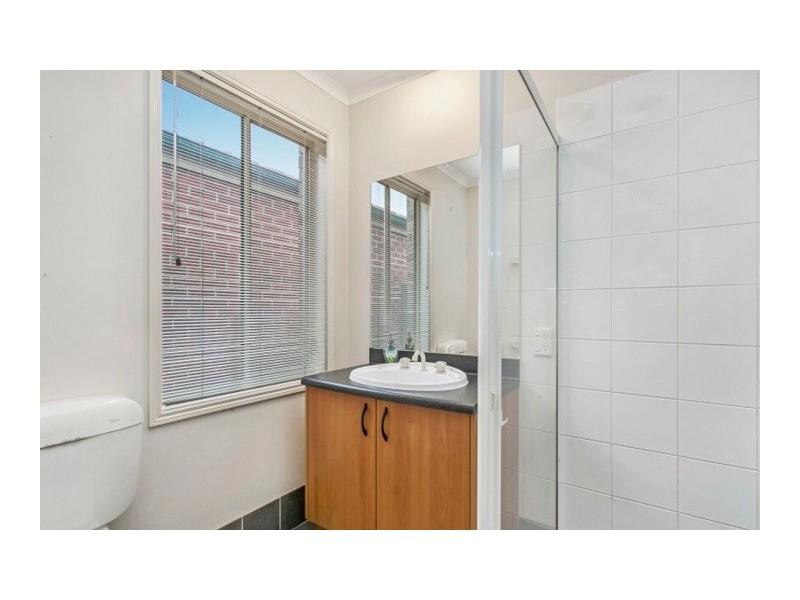 22 Kenton Walk, Narre Warren South VIC 3805