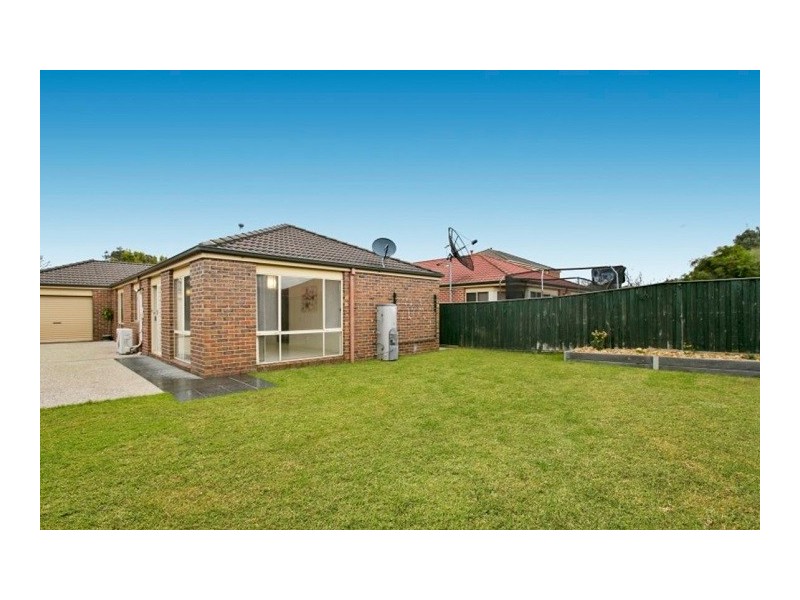 22 Kenton Walk, Narre Warren South VIC 3805