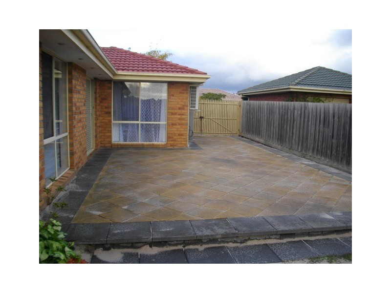 47 Bounty Way, Berwick VIC 3806