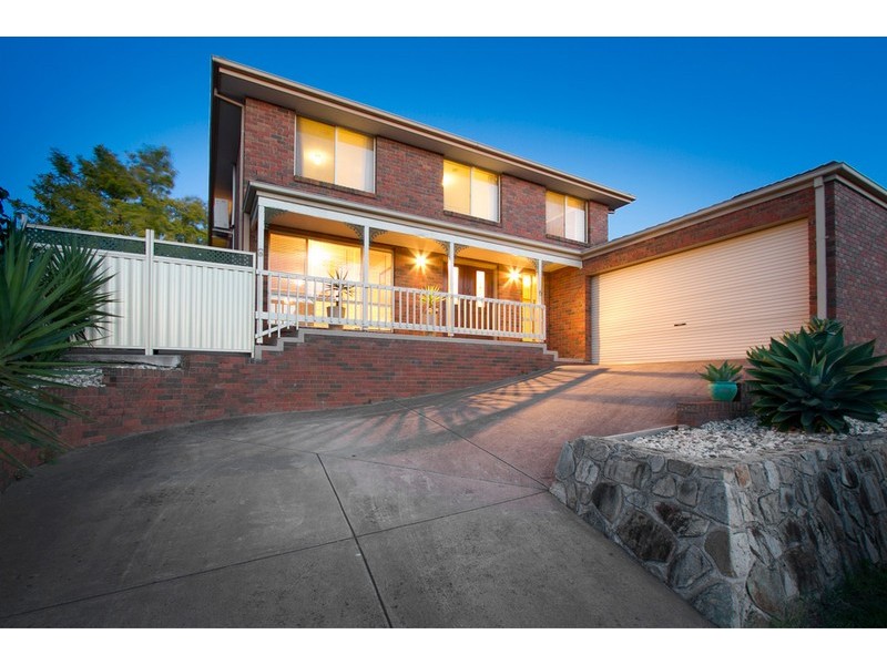 6 Allunga Parade, Berwick VIC 3806