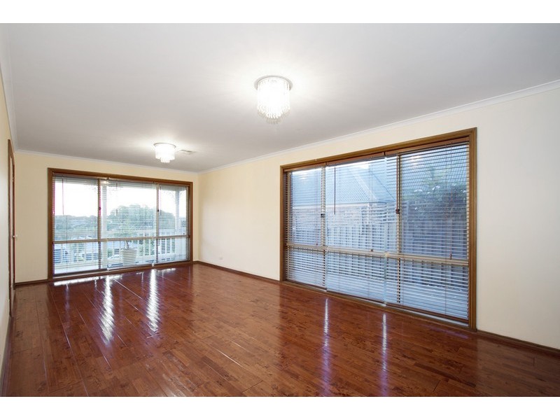 6 Allunga Parade, Berwick VIC 3806