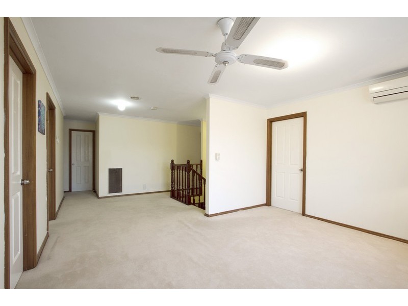 6 Allunga Parade, Berwick VIC 3806