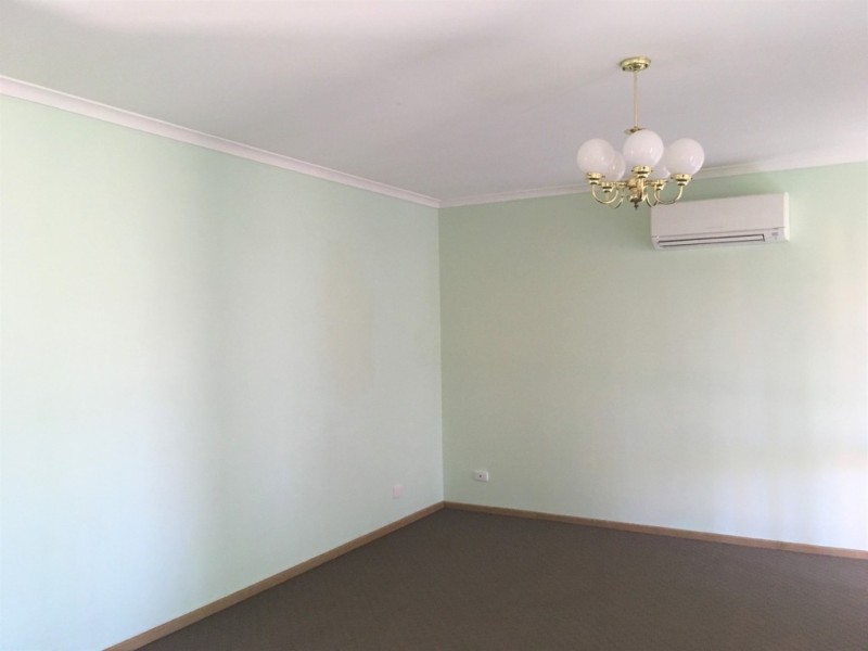 10 Coolong Avenue, Berwick VIC 3806