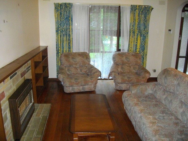 11 Lillian Street, Cranbourne VIC 3977