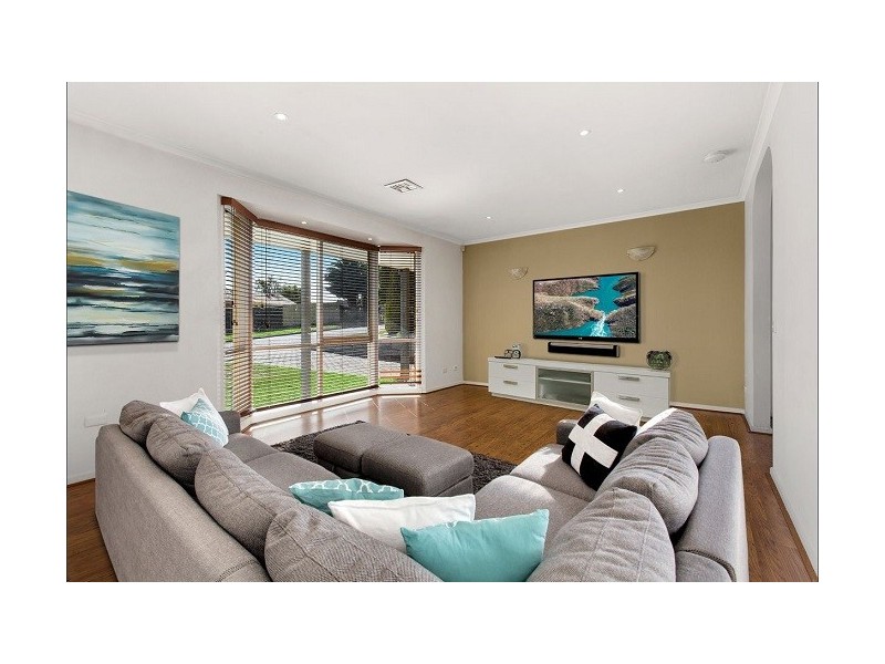 39 Gordonia Crescent, Narre Warren VIC 3805