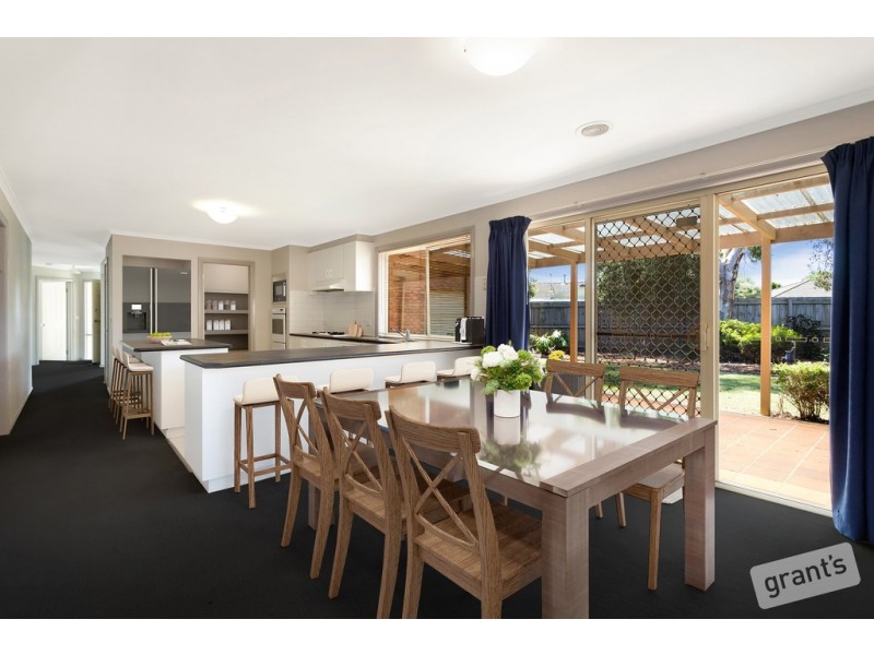 3 Jim Court, Berwick VIC 3806