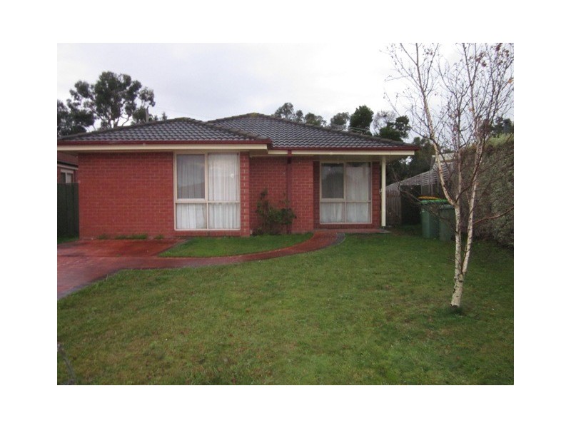 35 Maria Crescent, Pakenham VIC 3810