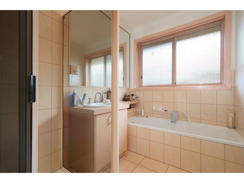 17 Tilba Court, Berwick VIC 3806