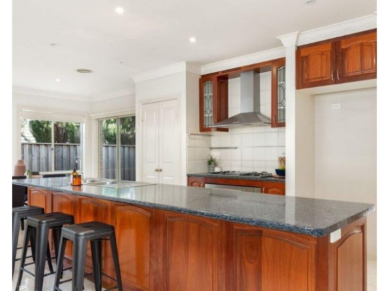 17 Hawkesbury Street, Berwick VIC 3806