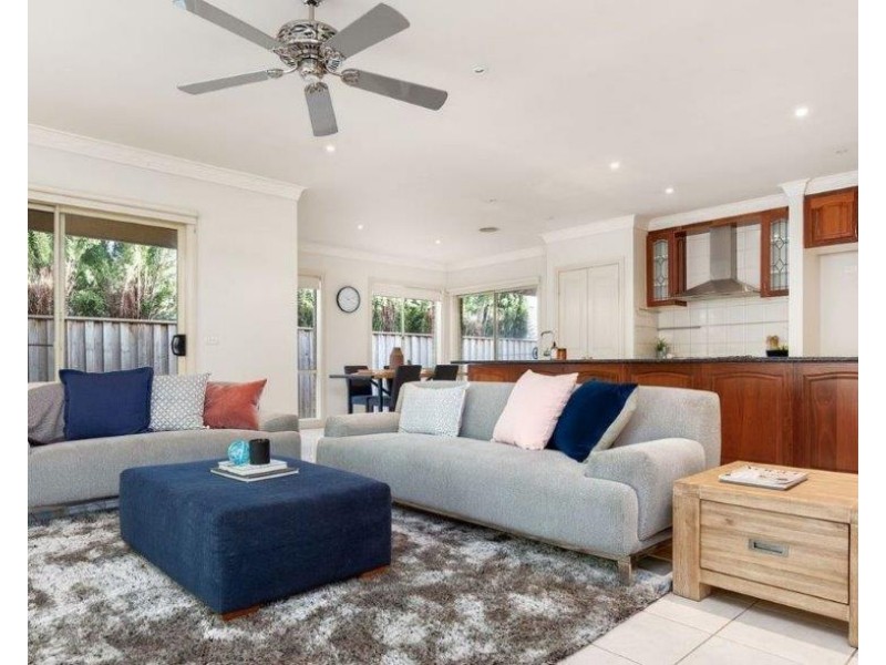 17 Hawkesbury Street, Berwick VIC 3806