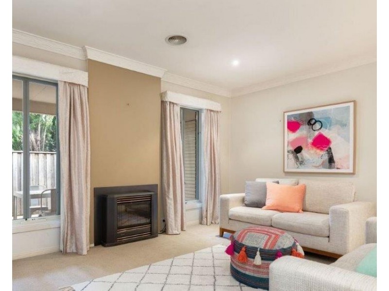 17 Hawkesbury Street, Berwick VIC 3806