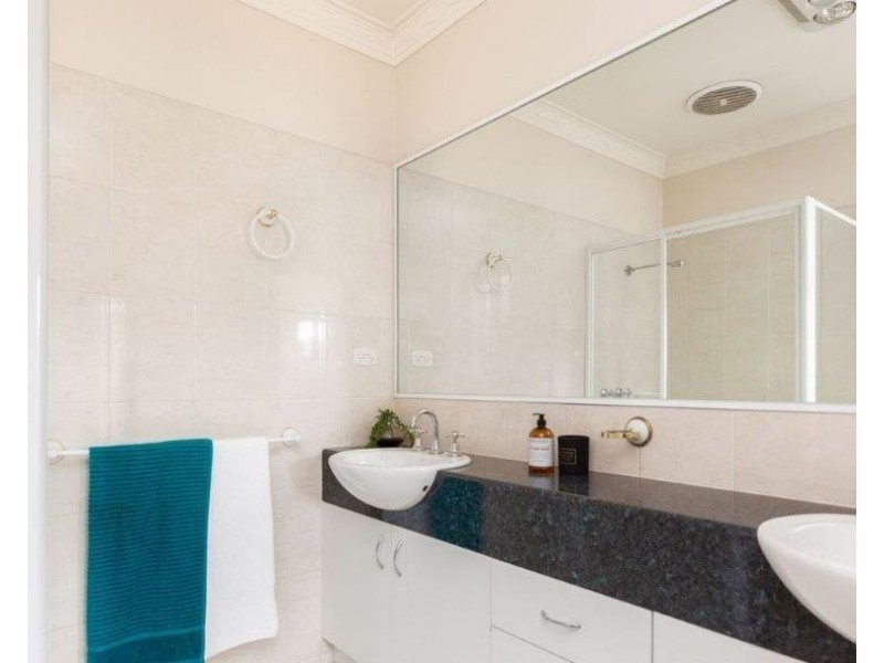 17 Hawkesbury Street, Berwick VIC 3806