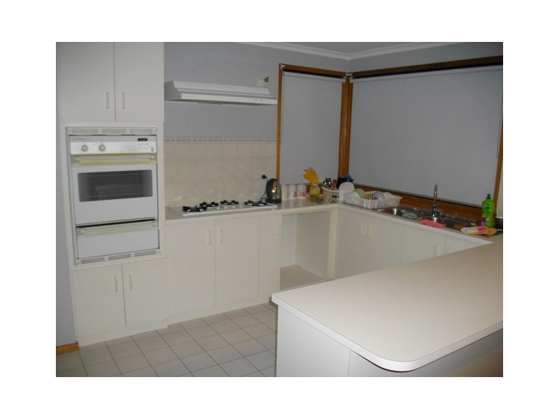 6 Craigton Court, Cranbourne North VIC 3977