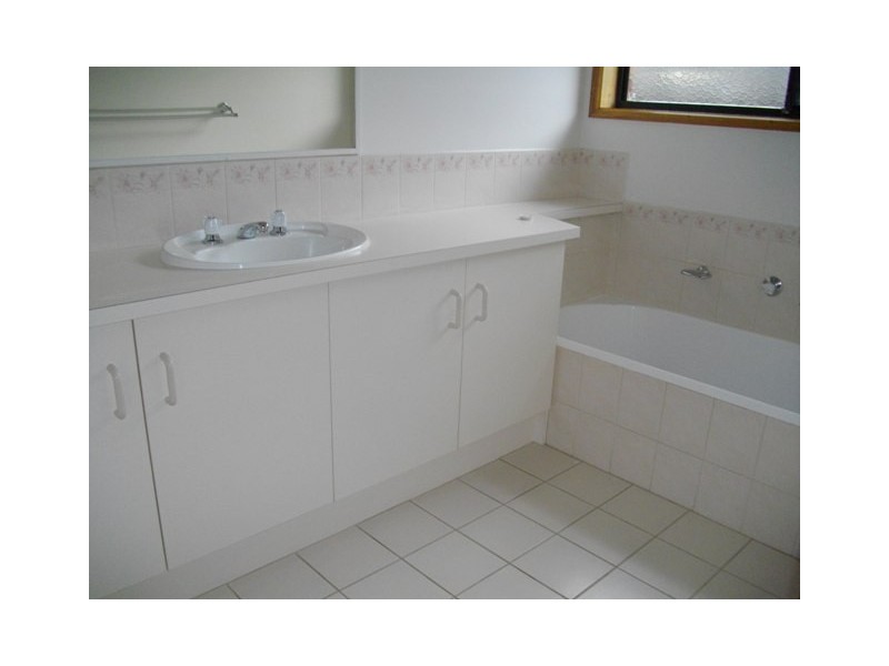 6 Craigton Court, Cranbourne North VIC 3977